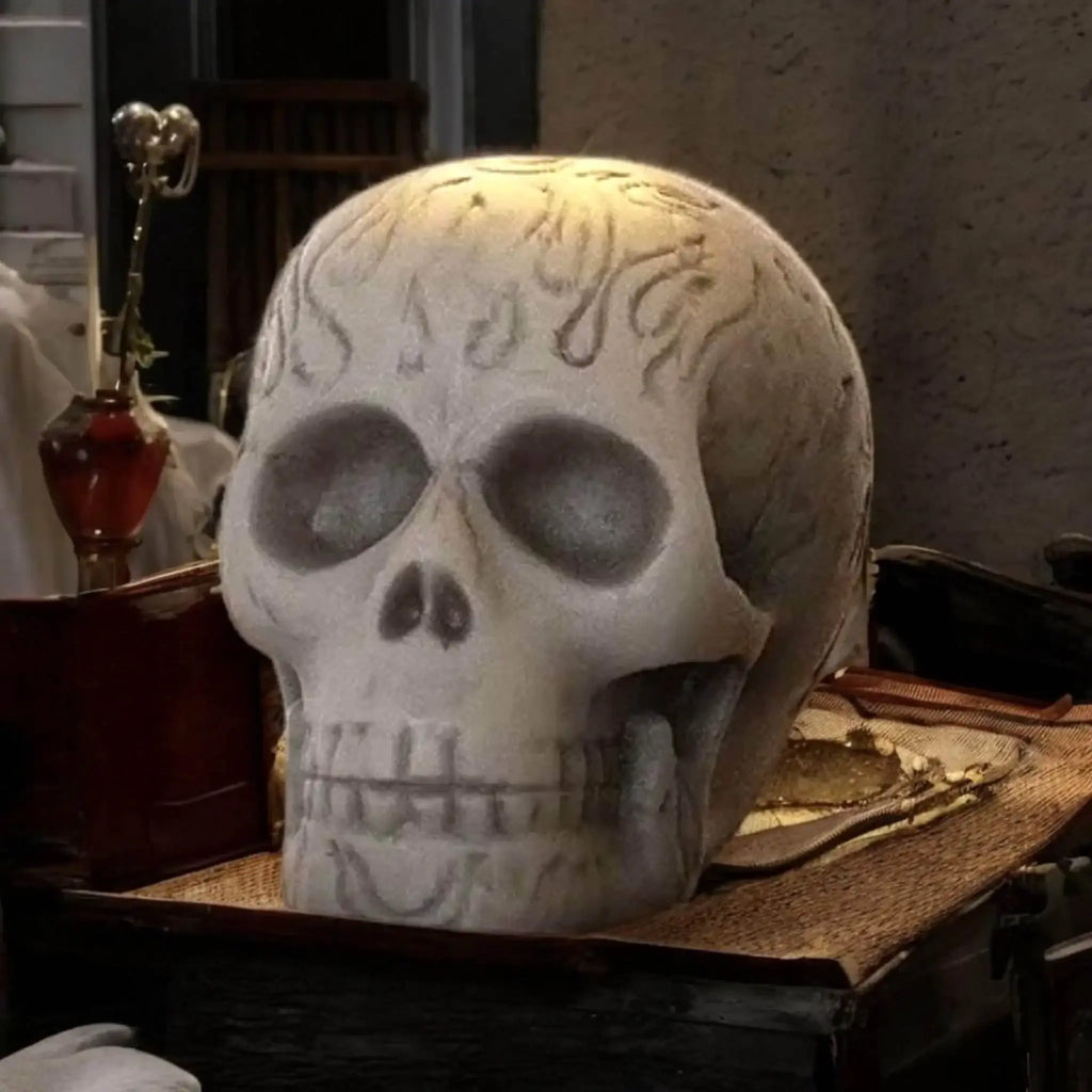 Gothic Totenkopf Dekofigur – handgemachte Halloween-Deko